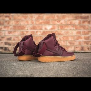 Nike Air Force 1 Hi SE "Night Maroon"